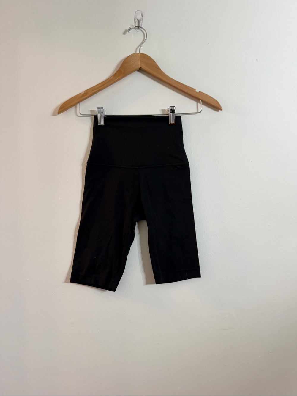 lululemon high rise align biker shorts size 2